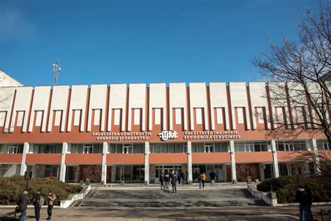 FCGC main building